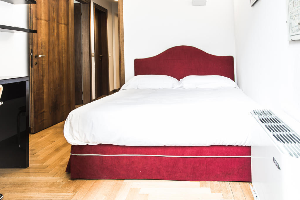 San Maurilio Apartments Μιλάνο Δωμάτιο φωτογραφία
